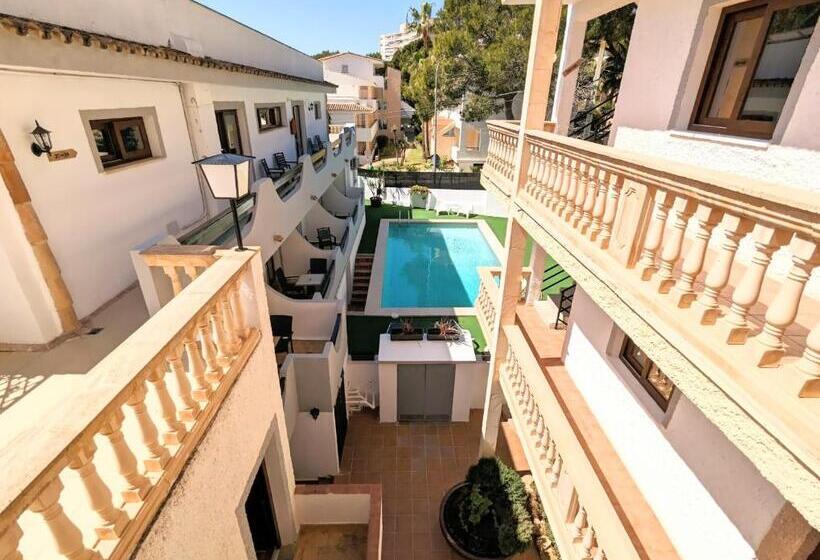 مسافرخانه Don Carlos