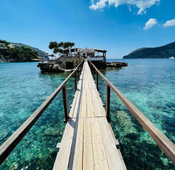 مسافرخانه Don Carlos