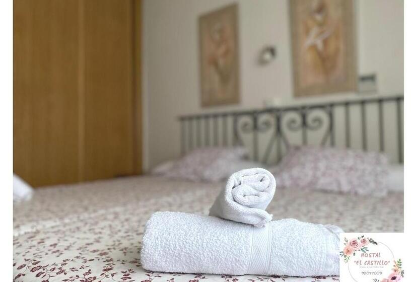 Hostal El Castillo