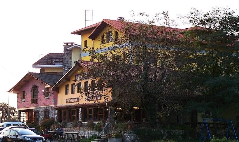Hostal Europa