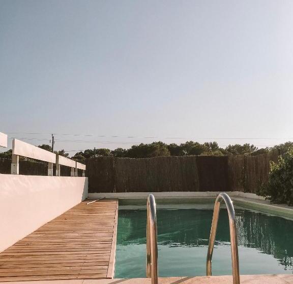 簡易ホテル Flamingo