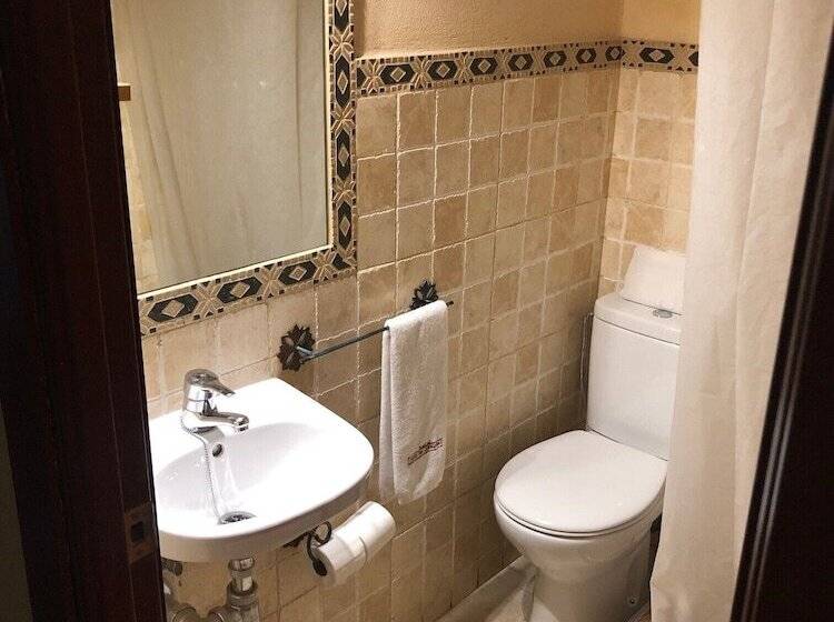 مسافرخانه Hospederia Luis De Gongora