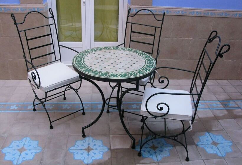 مسافرخانه La Flor De Al Andalus