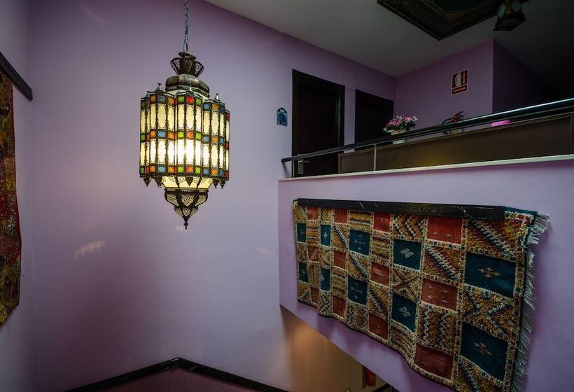 فندق فئة نجمة واحدة La Flor De Al Andalus