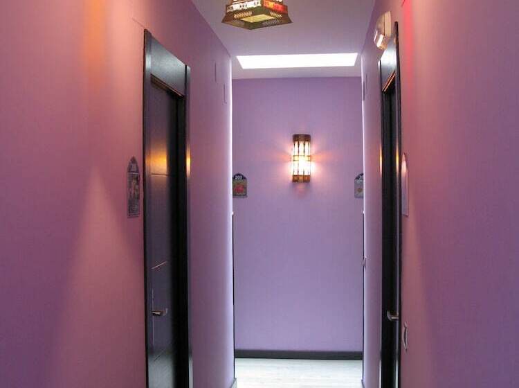 مسافرخانه La Flor De Al Andalus