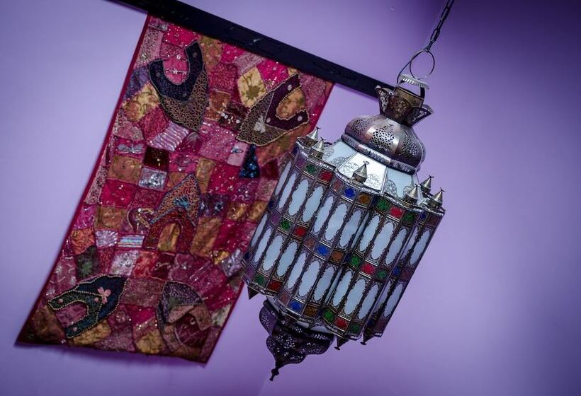 مسافرخانه La Flor De Al Andalus