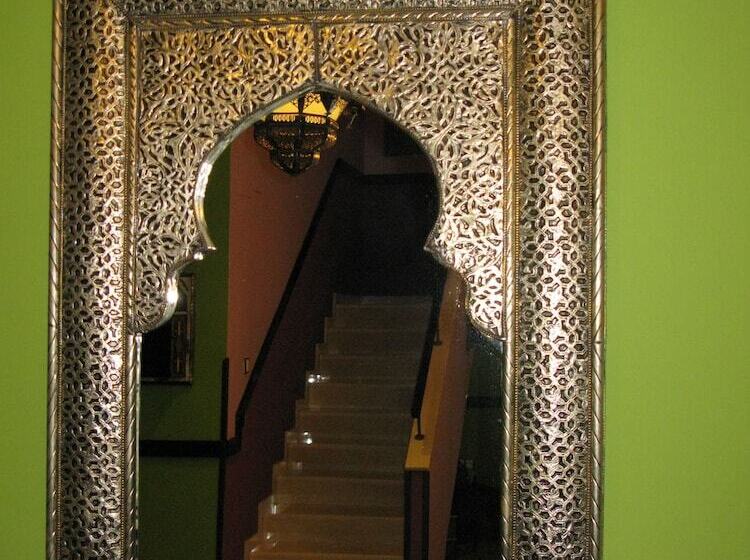 مسافرخانه La Flor De Al Andalus