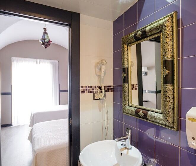 مسافرخانه La Flor De Al Andalus