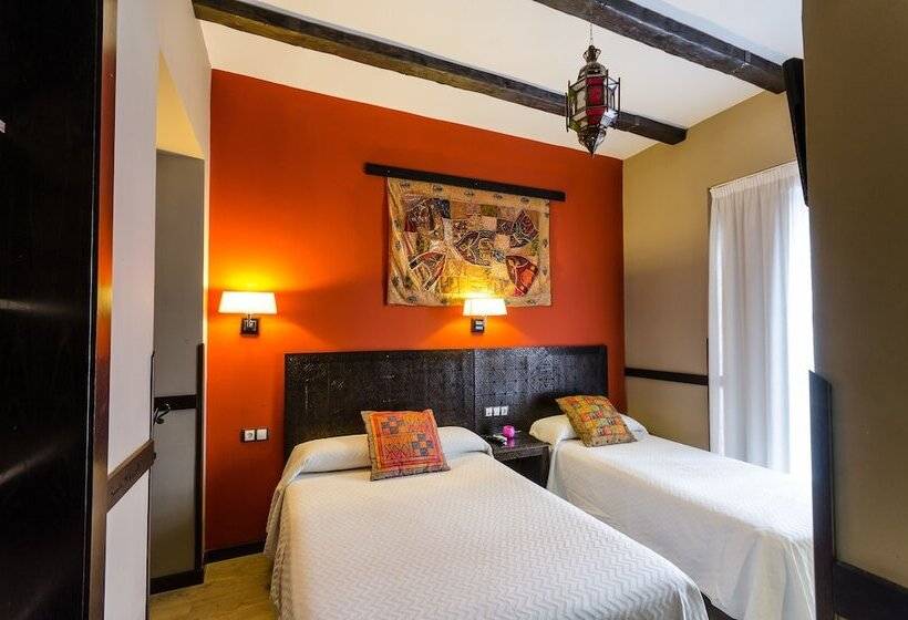 مسافرخانه La Flor De Al Andalus