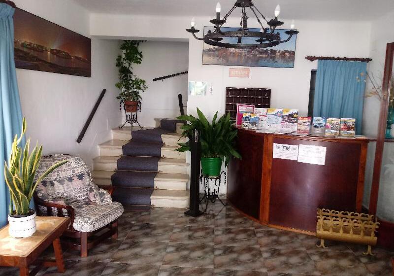 Hostal Oasis Dor