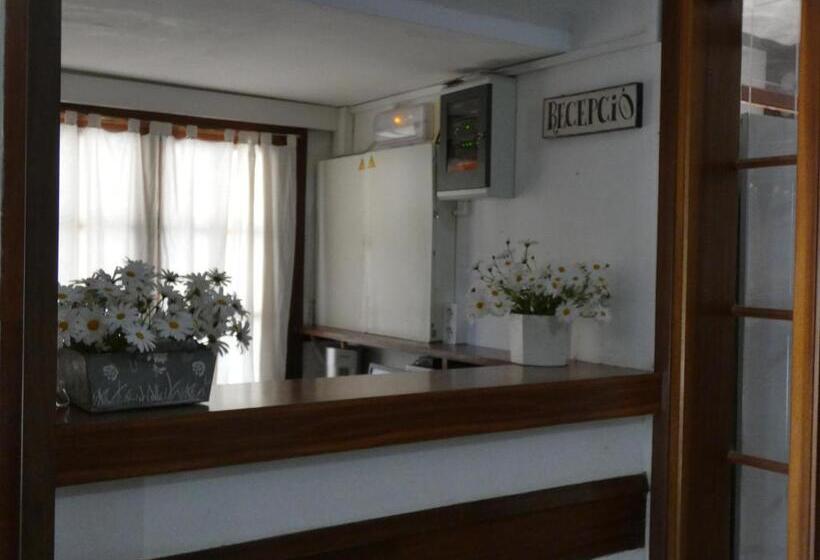 Hostal Port Fornells