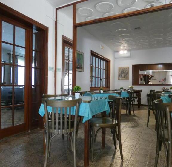 Hostal Port Fornells