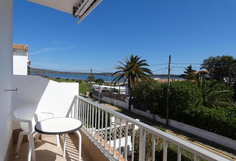 Hostal Port Fornells