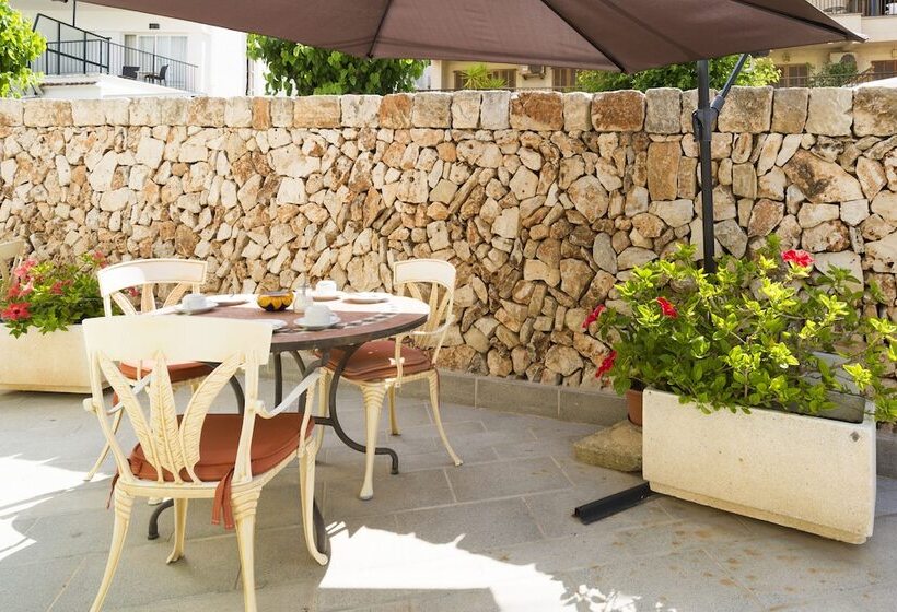 Hostal Residencia Sutimar