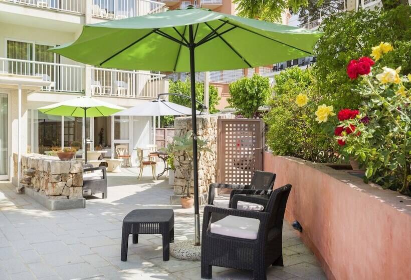 Hostal Residencia Sutimar