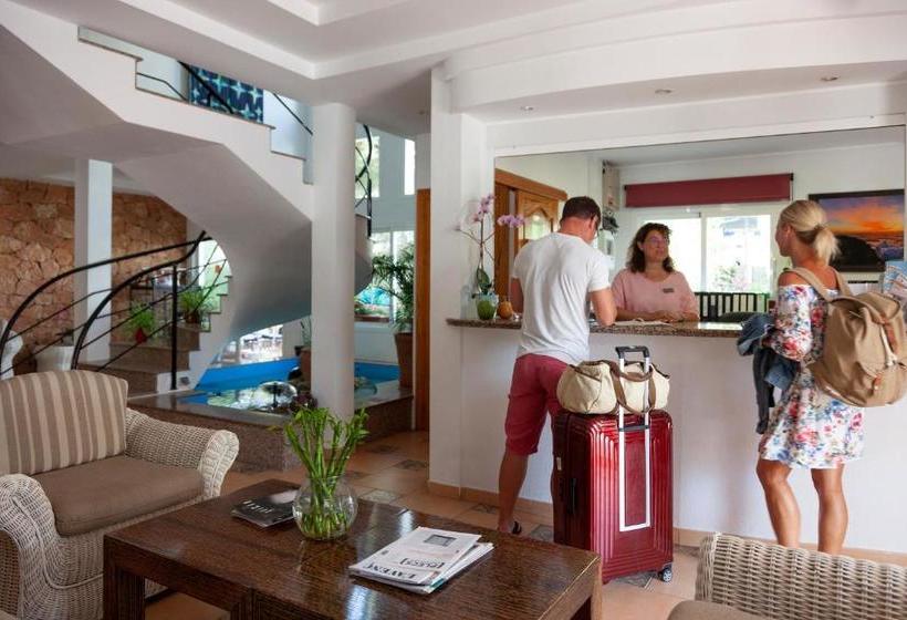 פונדק Roca Plana