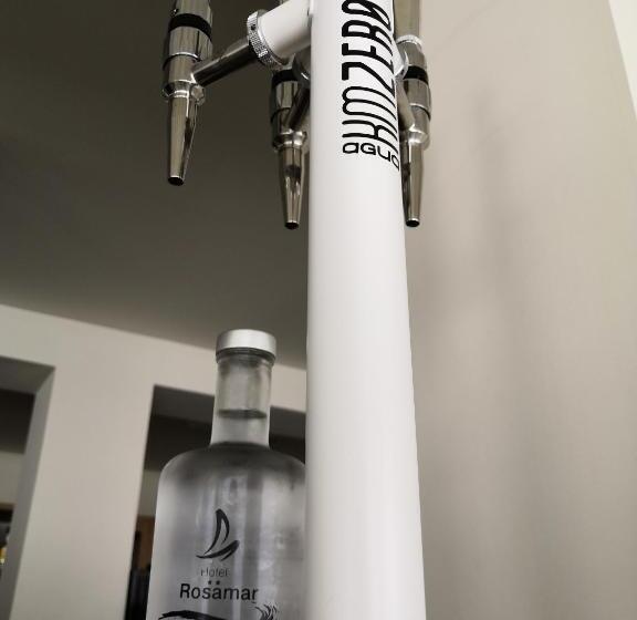 مسافرخانه Rosamar   Emar Hotels