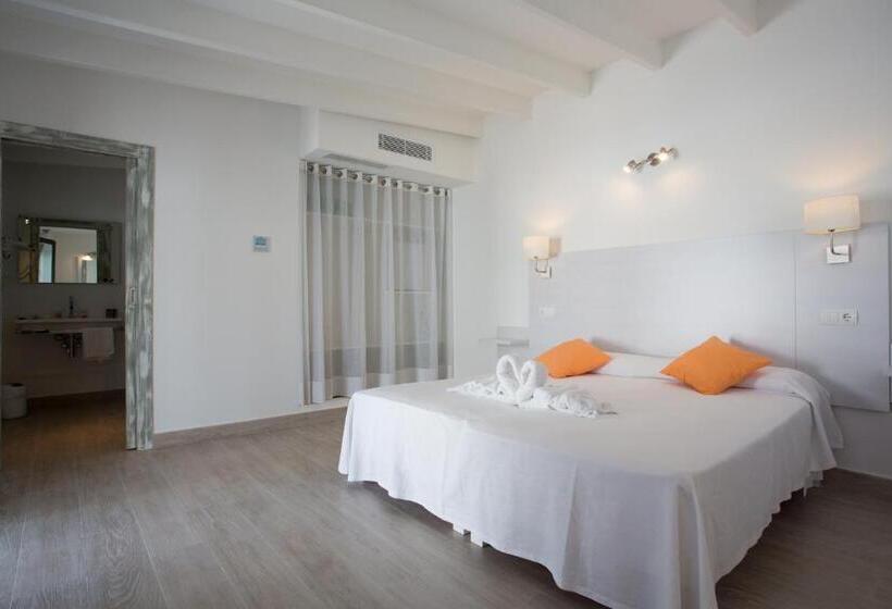 مسافرخانه Rosamar   Emar Hotels