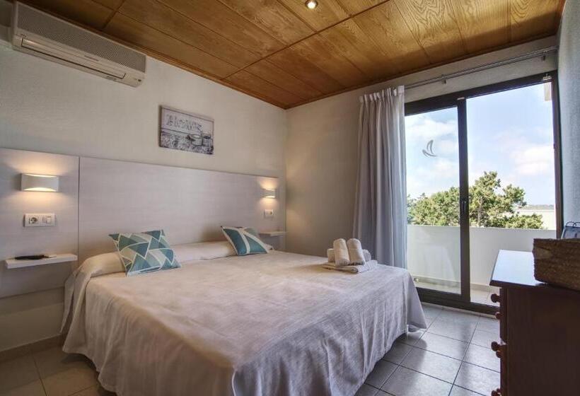 مسافرخانه Rosamar   Emar Hotels