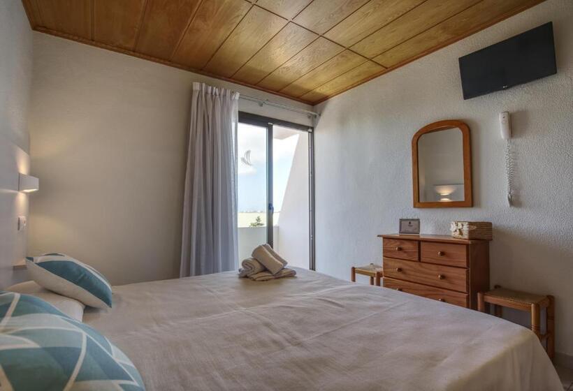 مسافرخانه Rosamar   Emar Hotels