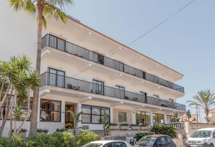 مسافرخانه Santanyi Port