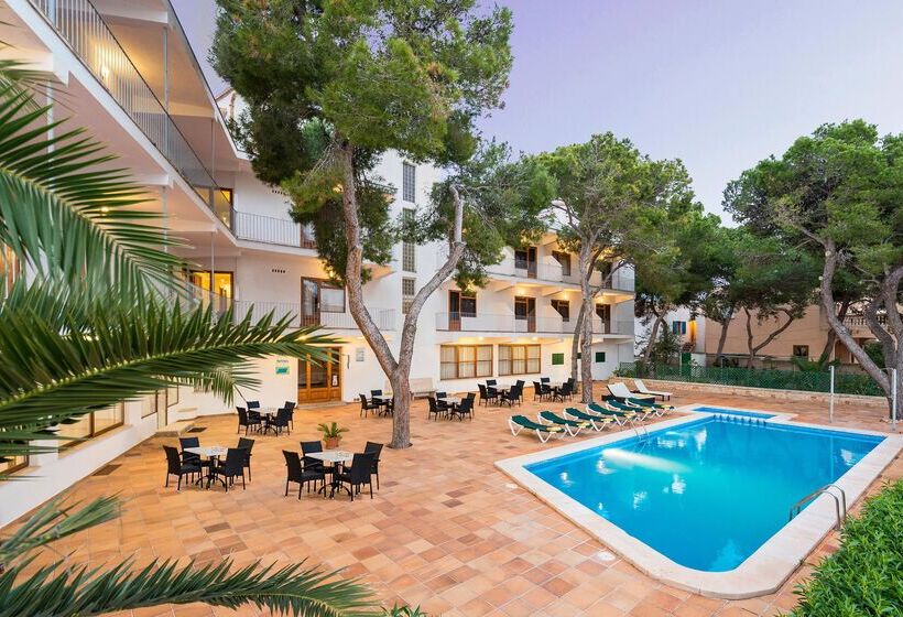 مسافرخانه Santanyi Port