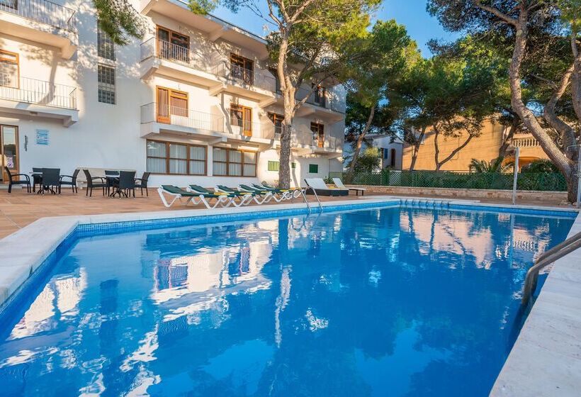 مسافرخانه Santanyi Port