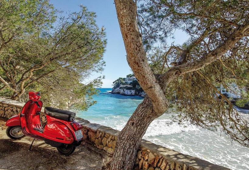 مسافرخانه Santanyi Port