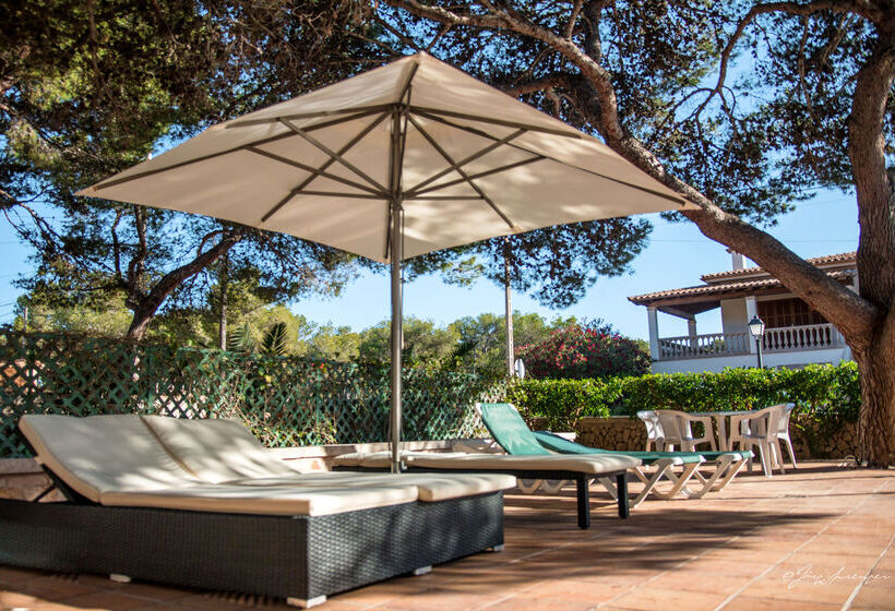 مسافرخانه Santanyi Port