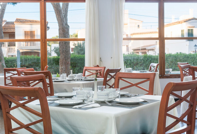 مسافرخانه Santanyi Port