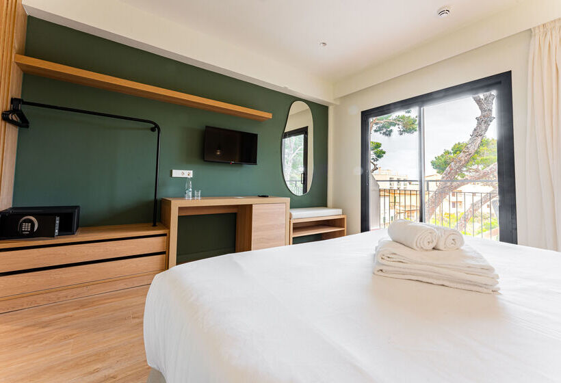 مسافرخانه Santanyi Port