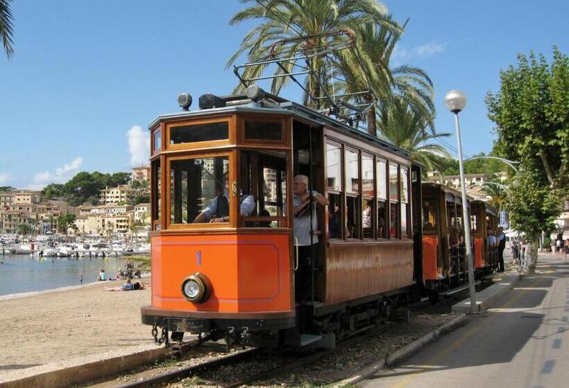 Хостел Sol Port Soller