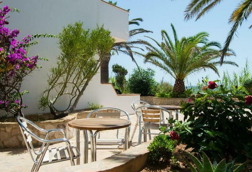 مسافرخانه Sol Y Mar