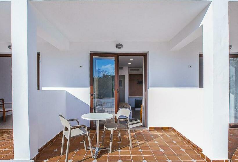 مسافرخانه Sol Y Mar