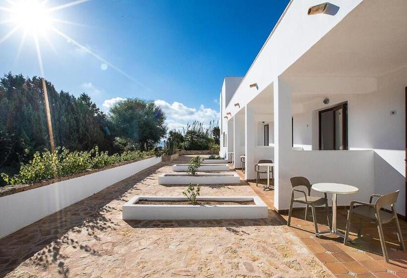 مسافرخانه Sol Y Mar