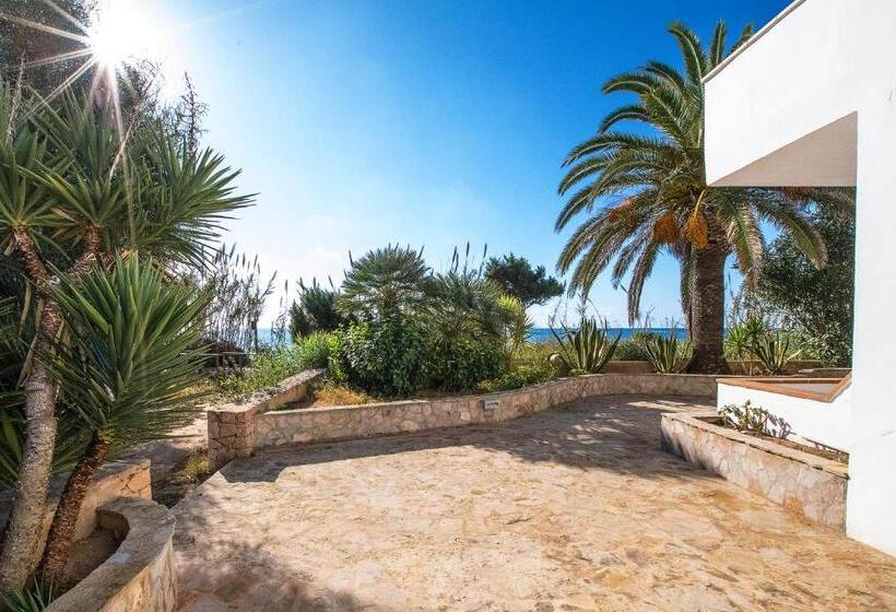 مسافرخانه Sol Y Mar