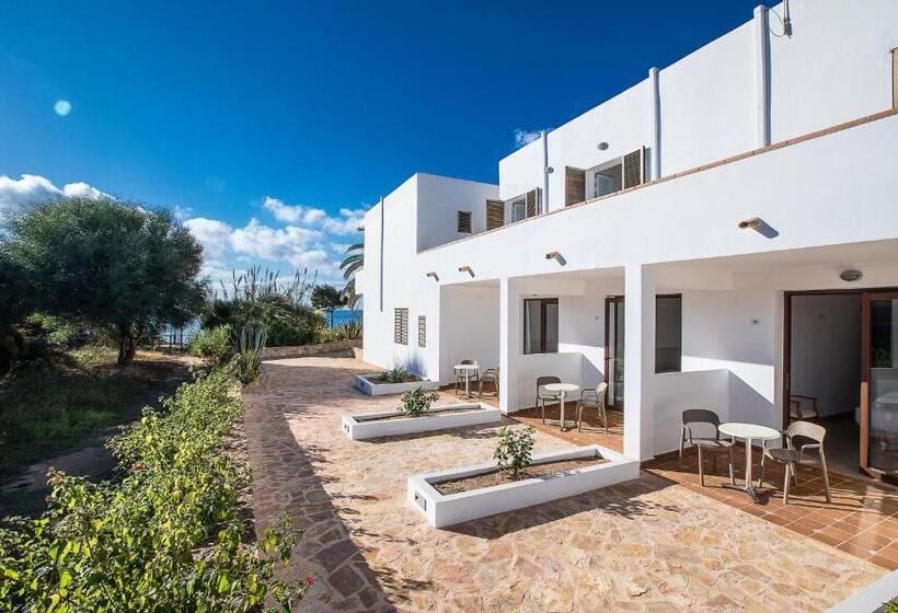 مسافرخانه Sol Y Mar