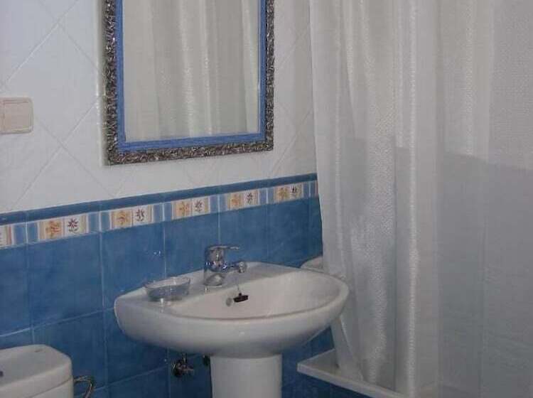 בית מלון כפרי Alvaro