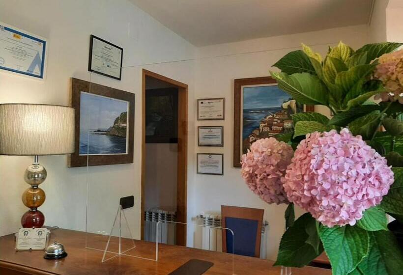 בית מלון כפרי Alvaro