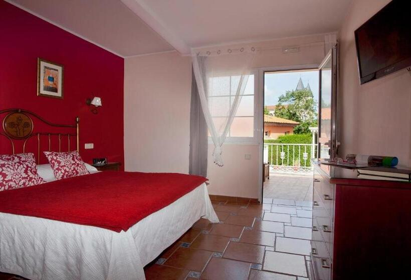 בית מלון כפרי Alvaro