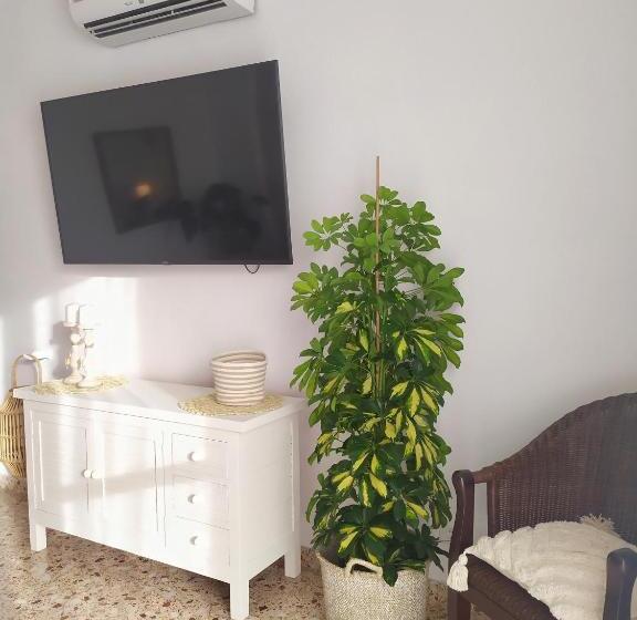 هتل Nou Can Guillem