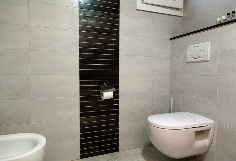 فندق Apartamentos Es Caló