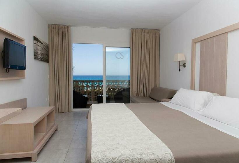 فندق Apartamentos Es Caló