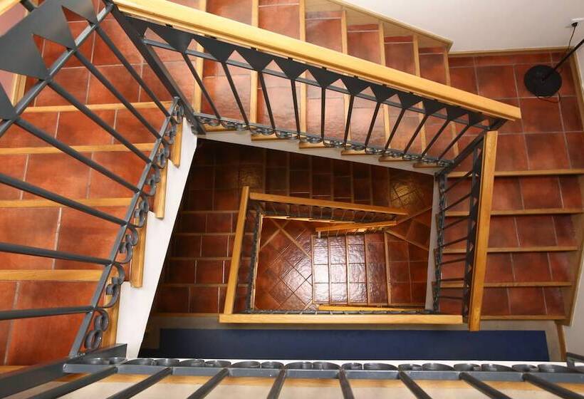 هتل Arco San Vicente