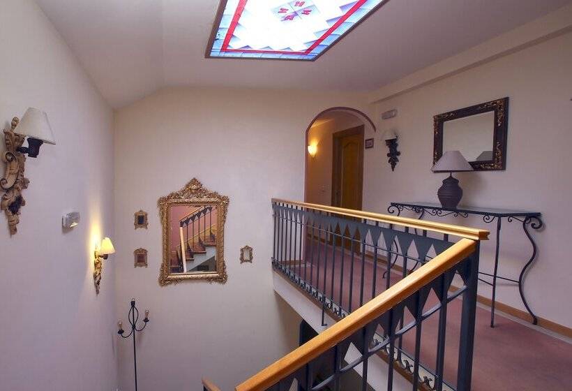 هتل Arco San Vicente