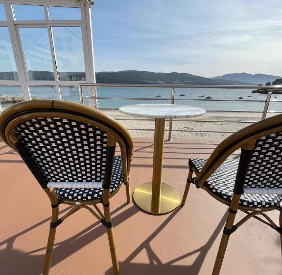 هتل As Hortensias