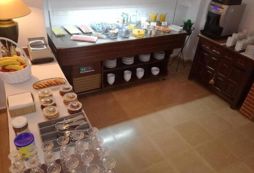 هتل Boutique Hostal Mistral