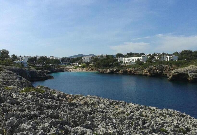 هتل Boutique Hostal Mistral