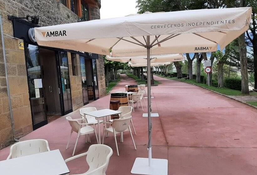 בית מלון כפרי Castillo El Collado