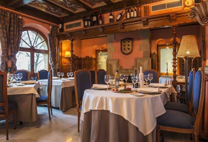 בית מלון כפרי Castillo El Collado